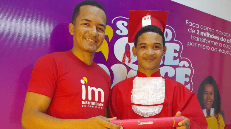 Instituto Mix: Transformando vidas através da qualificação profissional