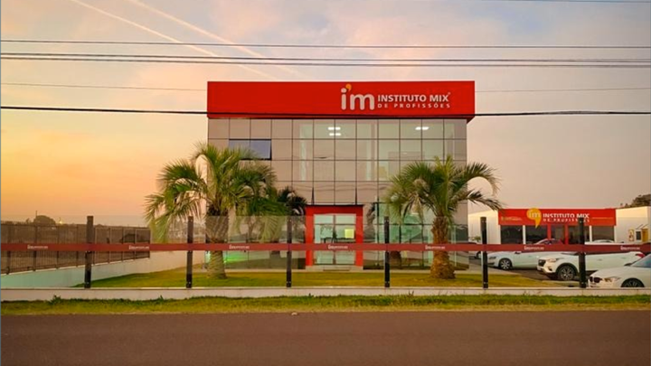 Centro Universitário Instituto Mix: Um Novo Marco na Educação Profissional