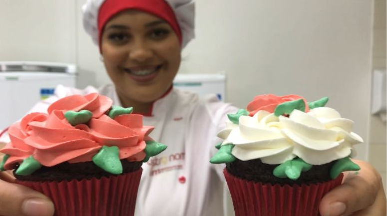 Giovanna de Praia Grande-SP:  Confeitaria, uma profissão apaixonante e duradoura