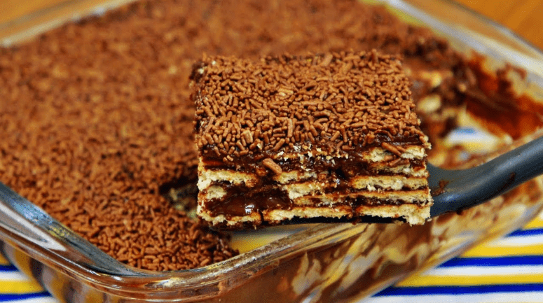Aprenda a fazer um pavê de chocolate para o Natal