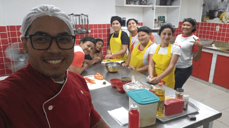 "Você tem 100% de chances de nunca ficar desempregado na gastronomia"