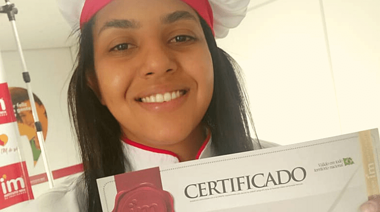 Instituto Mix foi o "pilar de sustentação" da Amanda quando tudo parecia perdido!