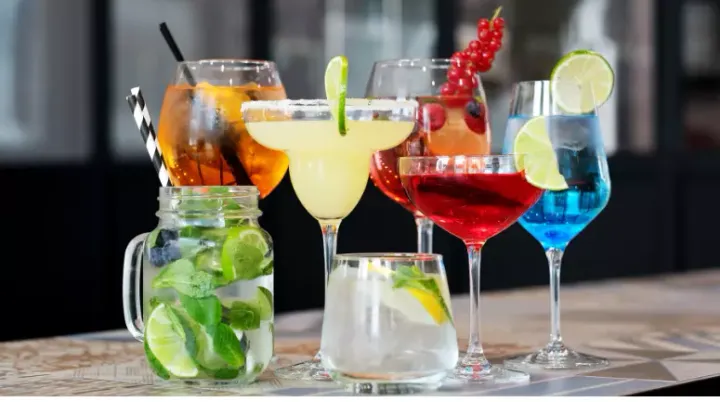 Drinks e cardápios que são a cara do verão